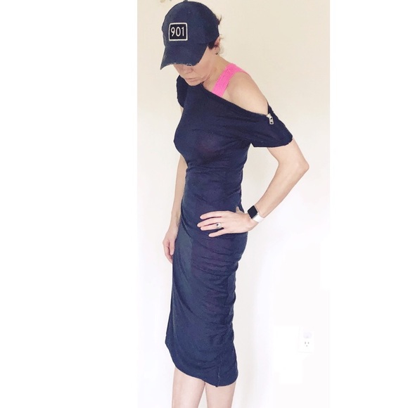 Alexander McQueen Dresses & Skirts - Alexander McQueen t-shirt dress